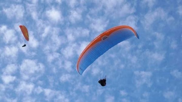"Sky Riders" στον ουρανό του Αγρινίου (φώτο - βίντεο)