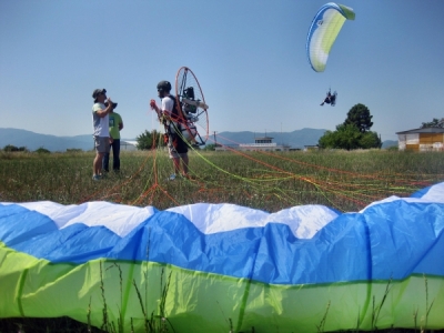 &quot;ΝΑΙ&quot; στο PARAMOTOR ψήφισαν μέλη του Αλεξιπτώτου Πλαγιάς της Αερολέσχης Αγρινίου. (Βίντεο &amp; Φωτο)